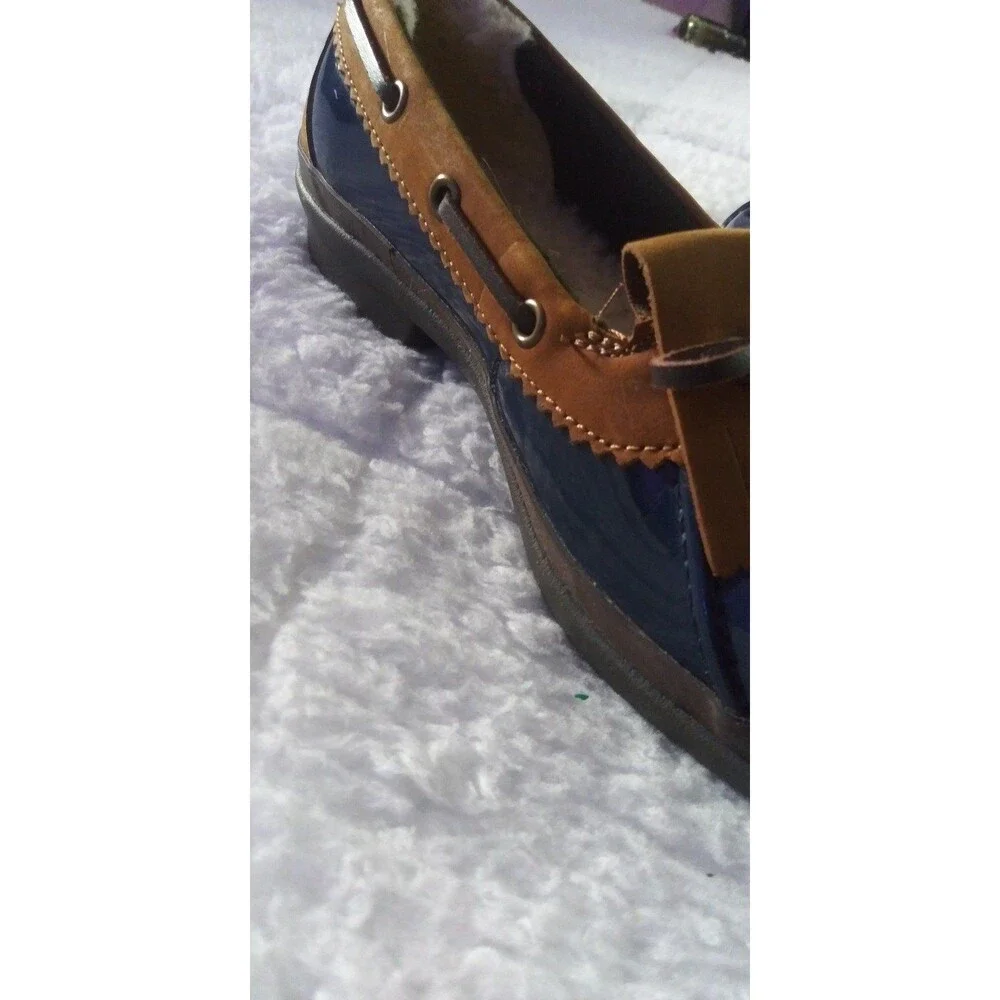 UGG rare moccasin